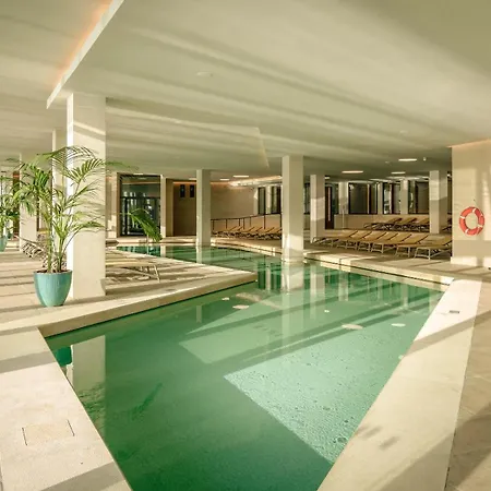 Ax Odycy Отель 4*