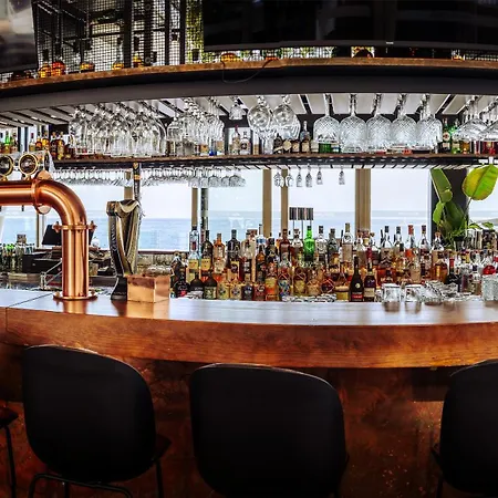 Ax Odycy 4* خليج سانت بول