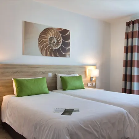 فندق Ax Odycy خليج سانت بول