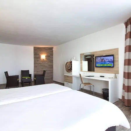 فندق Ax Odycy خليج سانت بول